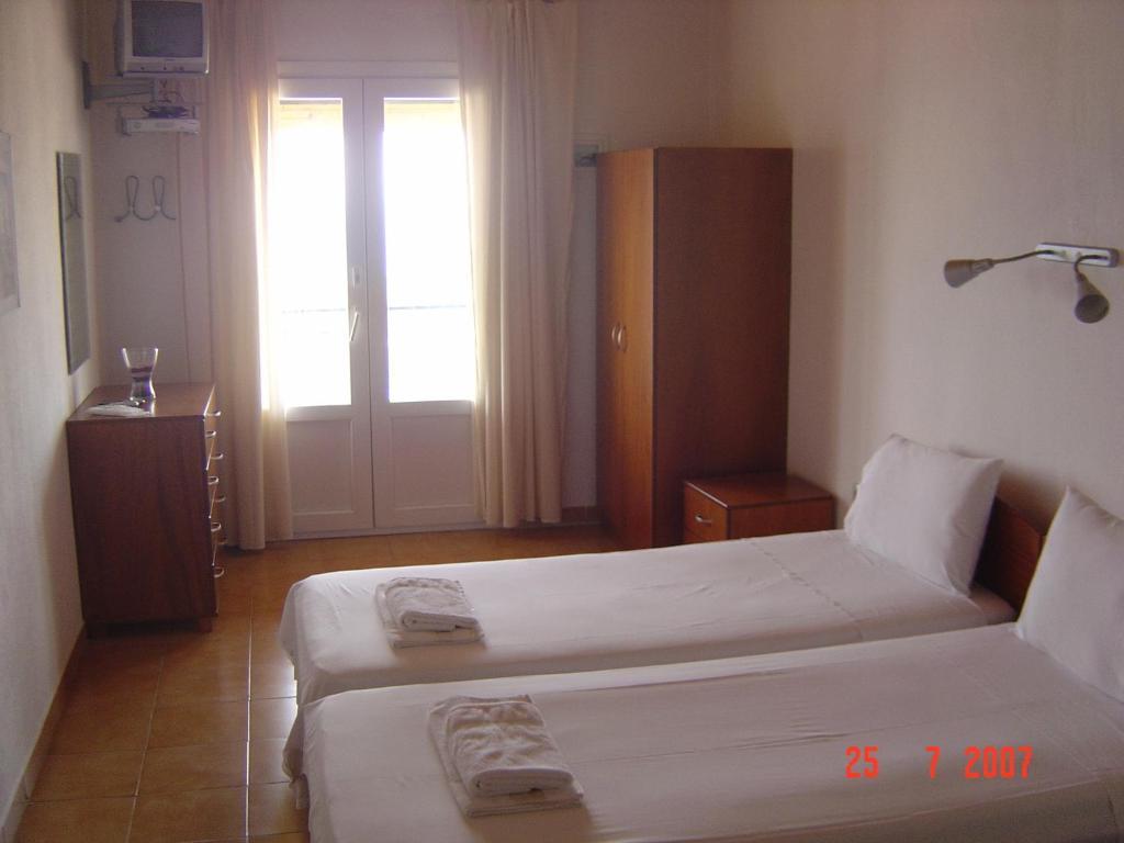 Fatiras Studios Kassiopi Oda fotoğraf